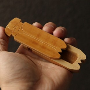 十几年老玉竹纯手工精工雕刻雕刻打磨牙签盒竹雕把件把玩竹器