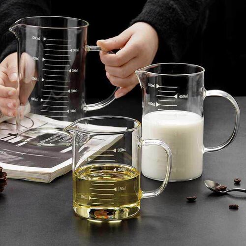 glass measuring cup with scale water glass household baking