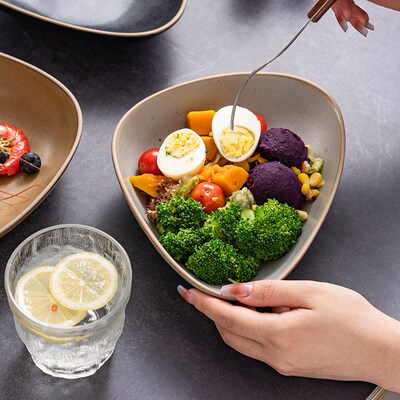 9.25  Triangle Salad Bowl Restaurant Ceramic Tableware