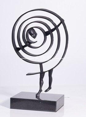 现代创意金属艺术人物雕塑摆件样板房间售楼处展厅酒店玄关摆设