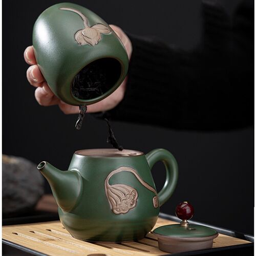 Porcelain Chinese Gongfu Tea Set Portable Teapot Set with 36