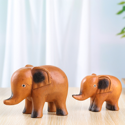 东南亚特色实木雕刻呆萌小象摆件泰国装饰工艺品吉象桌面摆设礼品