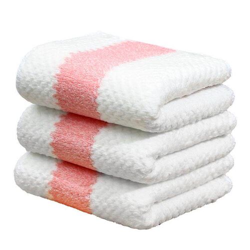 Oil-absorbent, lint-free coral fleece cleaning cloth, suitab