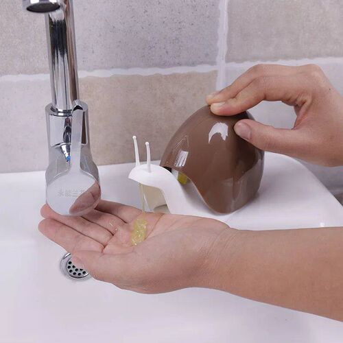 Refillable Snail Liquid Soap Dispenser Cartoon Storage Facia