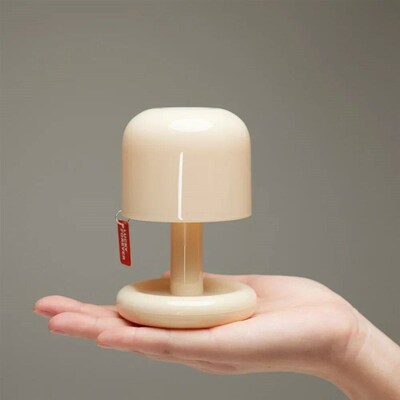 Mini Creative Desktop Sunset table lamp USB Rechargeable Mus