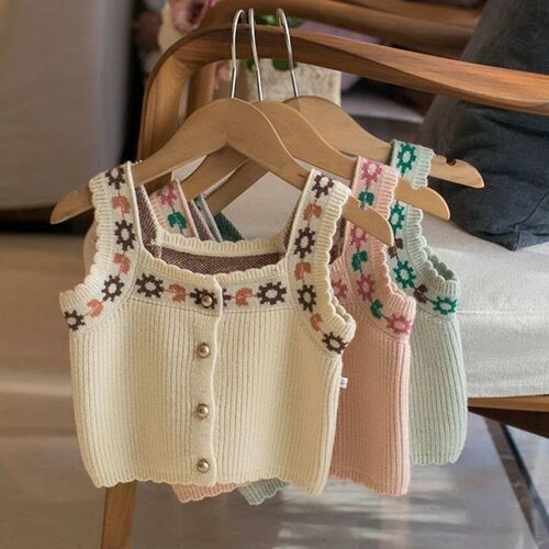 2024 Korean Autumn Sweater Vest Top Winter New Childrens Sw