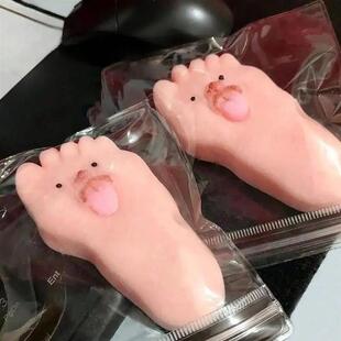 Tongue Sticking Out Big Feet Toy Novel Soft Pinching Toy