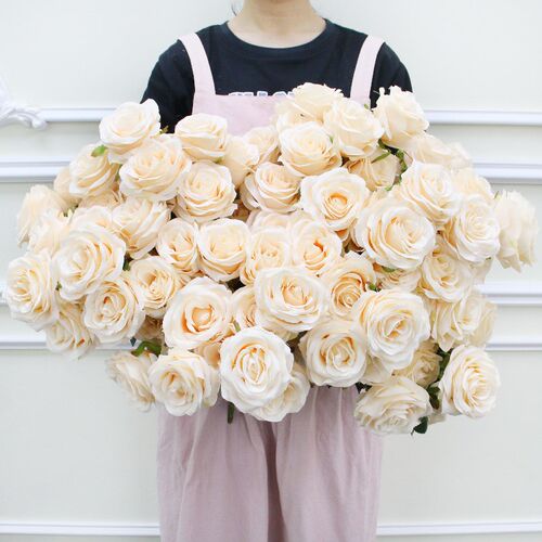 9 Heads 1 Bunch Camellia Rose Artificial Flower Holding Bouq