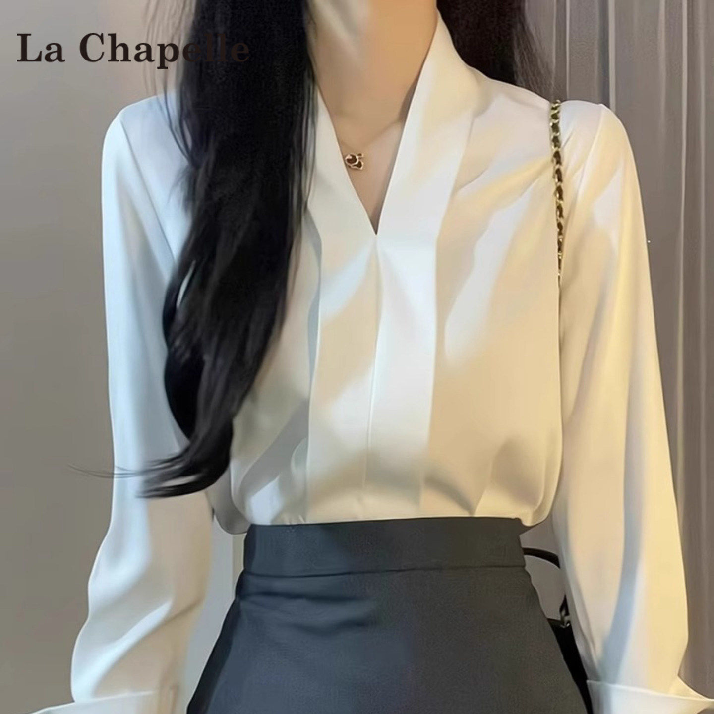 拉夏贝尔白色正装V领职业衬衫女2026夏季新款高级感气质西装衬衫