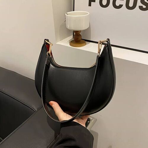 New Fahionable High-end Moon-haped Baeball Bag, Showing Luxu