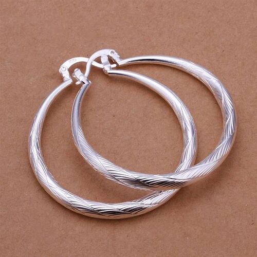 Silver color  top quality fashion design round women lady we