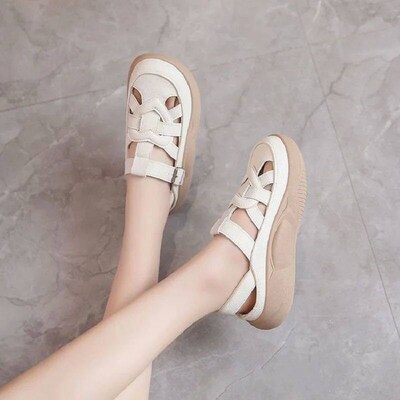 Hollowed-out and breathable womens shoes with thick and