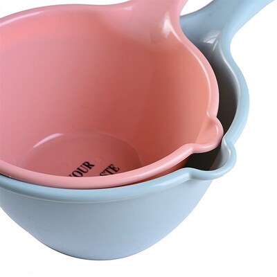 Kitchen Plastic Thickened Long-handled Bathing Water Spoon W
