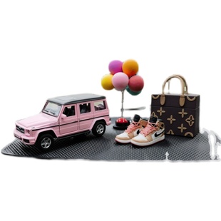 汽车摆件2023新款创意高档女车内饰品中控台车载香薰车上装饰用品