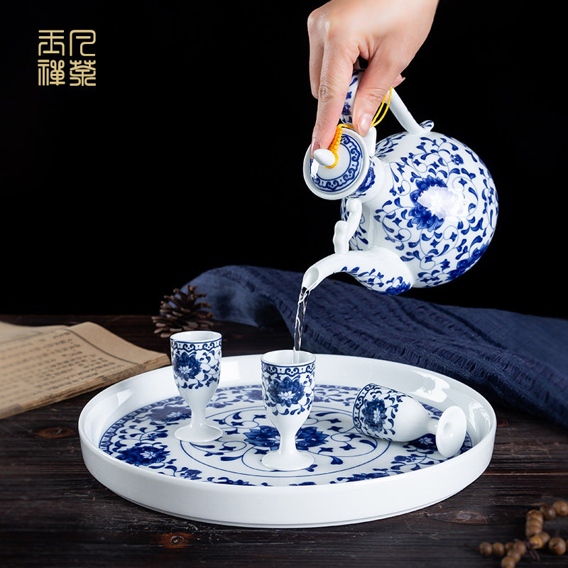 白酒杯套装家用青花瓷景德镇高档中式老式陶瓷酒具酒壶高脚一口杯