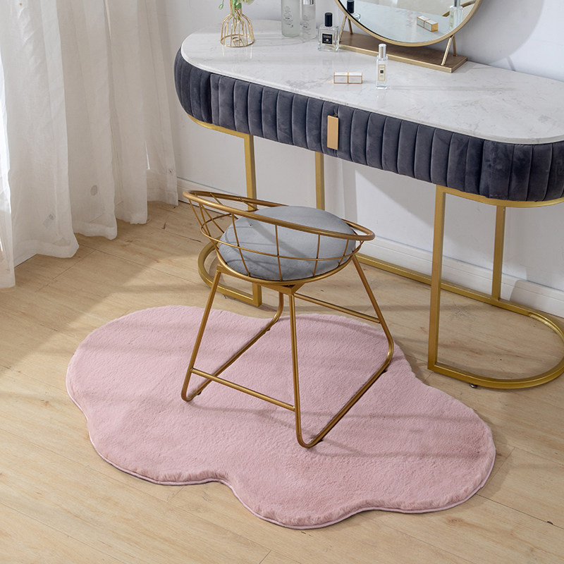 云朵仿兔毛卧室地毯撸猫感少女床边房间白色垫子长毛绒可机洗地垫