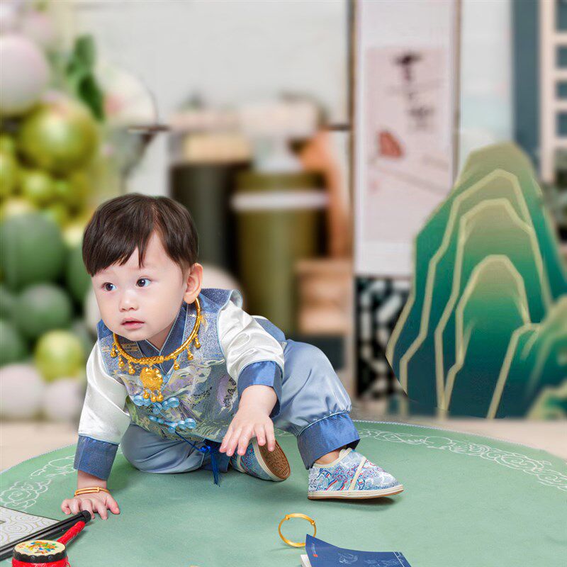 男宝周岁礼服秋季抓周中式宝宝生日宴百天男童中国风唐装一岁冠衣