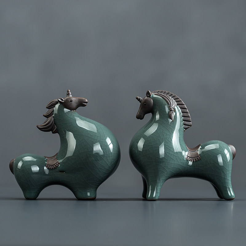 陶瓷动物哥窑唐马茶宠茶桌茶室摆件可养开片茶玩茶台装饰茶道配件