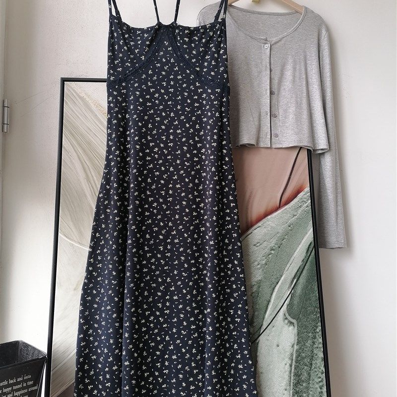 2024夏季新款法式气质碎花吊带连衣裙女长袖披肩薄款外套时尚套装