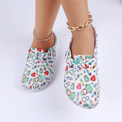 Womens Vibrant Tie-Dye Clogs Comfortable Lightweight EVA
