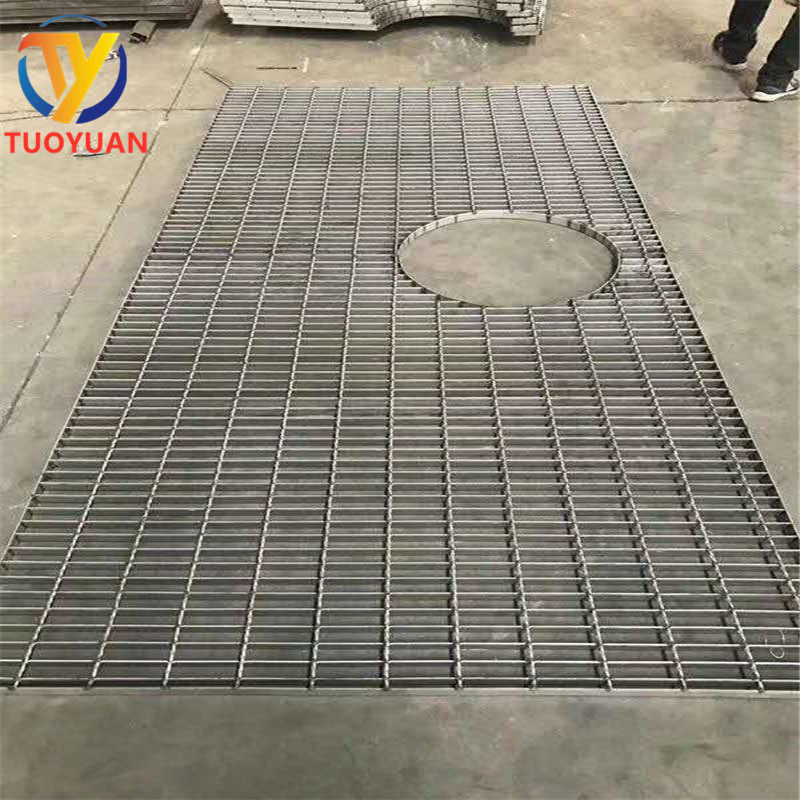 厂家供应热镀锌钢格栅施工平台踏步板下水道排水沟钢格板防滑板