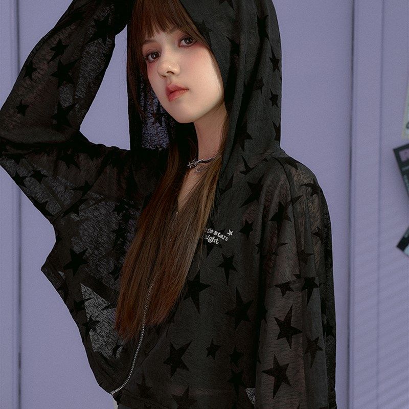 SagiDolls少女斗志 千禧酷辣带帽黑色星星透气罩衫防晒卫衣外套帅,女装/女士精品,短外套,淘宝优惠券,粉丝福利购,淘宝优惠卷