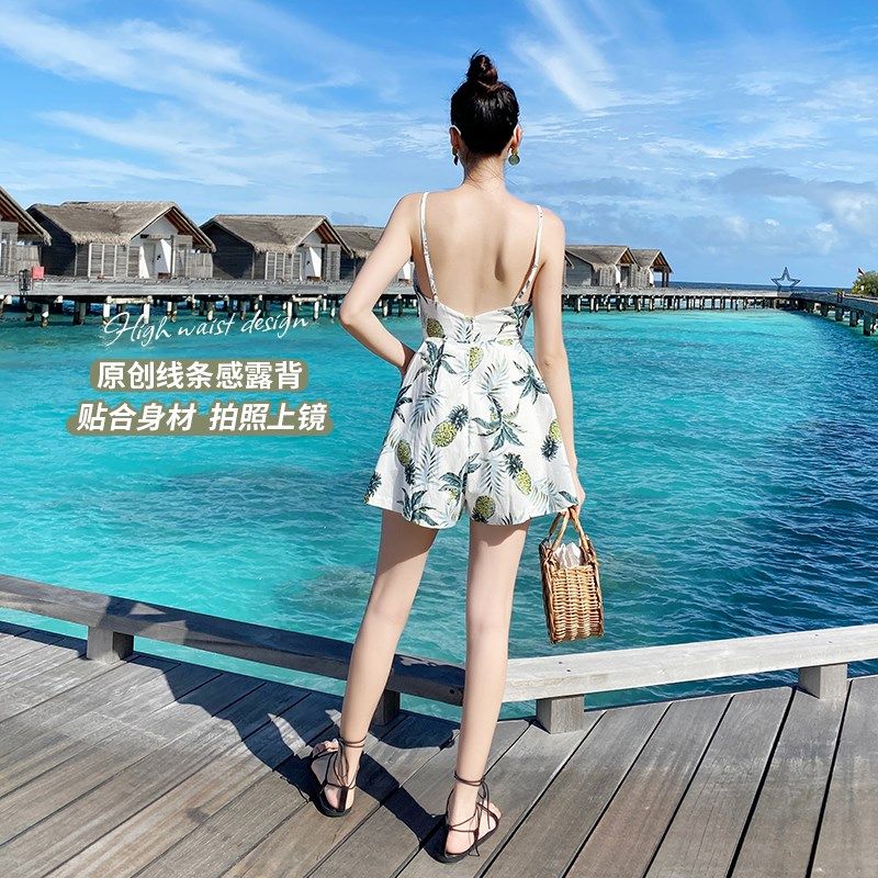 西双版纳度假吊带连体裤云南旅游拍照仙女阔腿裤三亚海边沙滩裙裤
