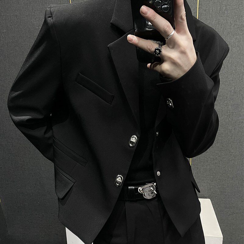 2023新款春秋季小众垫肩短款小西装外套男士高级感休闲宽松西服男