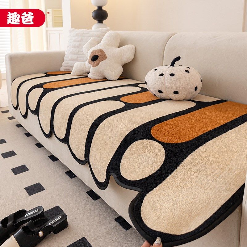 珊瑚绒沙发垫不规则异形卡通2024秋冬款加厚毛绒防滑直排沙发坐垫