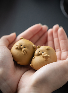 可爱小猪茶宠摆件精品可养紫砂茶玩创意招财茶桌茶盘装饰品小配件