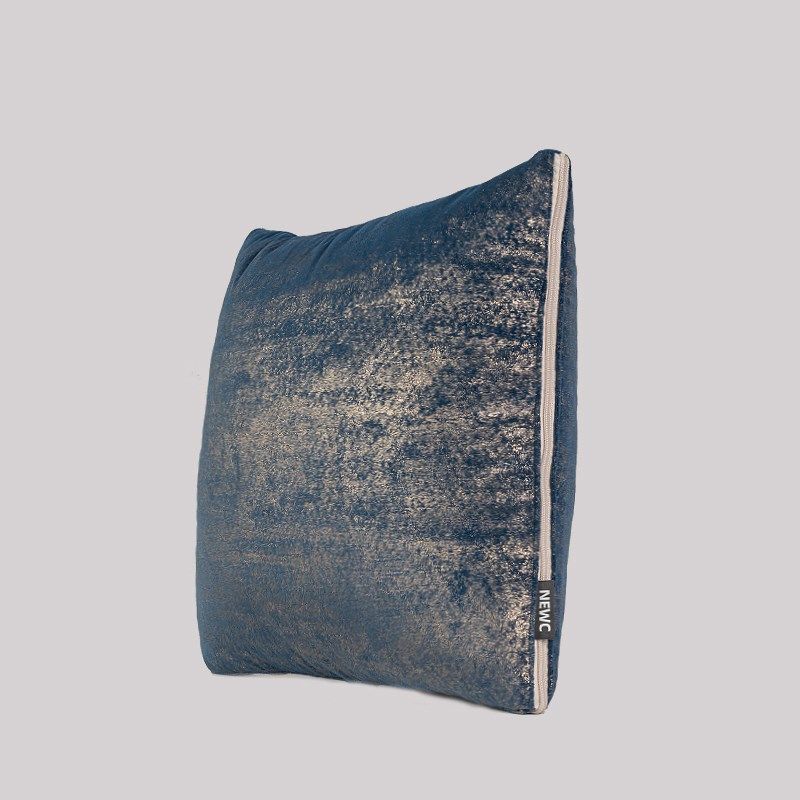 新宸优品简约纯棉藏蓝色抱枕被子两用车载沙发办公室午休被二合一