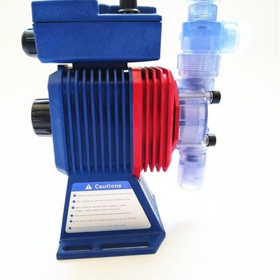 山东朗高电磁隔膜计量泵 耐腐蚀加药泵 液体添加泵环保设备手动泵