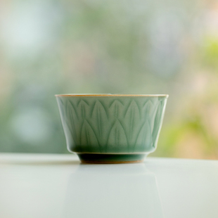 拓土越窑青瓷莲座茶杯高足主人杯中式复古陶瓷品茗杯单个功夫茶具