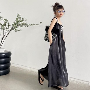 豆丁奇遇儿童黑色中长款亲子装无袖吊带裙贝壳扣白色连衣裙女童夏