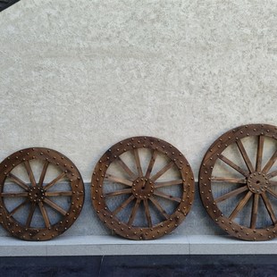酒吧背景墙装饰道具实木质挂件木轮子复古木头马车车轱辘