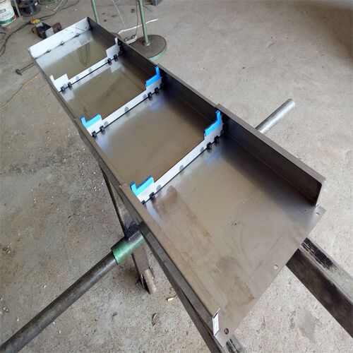原厂配套哈斯VF2SS加工中心X轴伸缩钢板防护罩CNC机床护板钣金