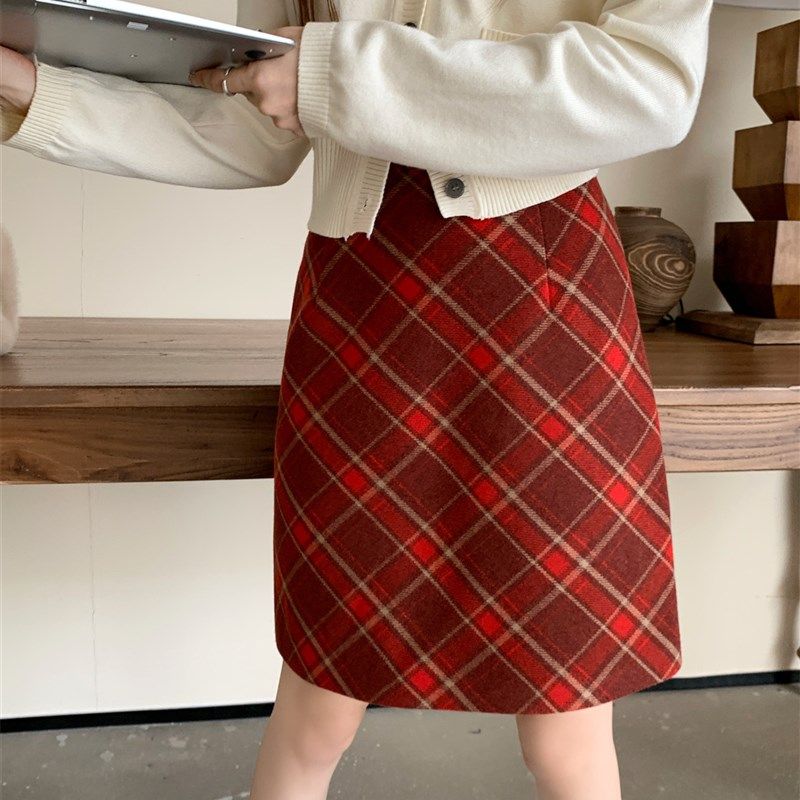 毛呢半身裙女A字裙秋冬新款美式红色格纹复古红格子短裙大码中裙