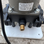 泵高压220V小型底油机神器 打底油油漆泵立式 防水专用 喷底油机器