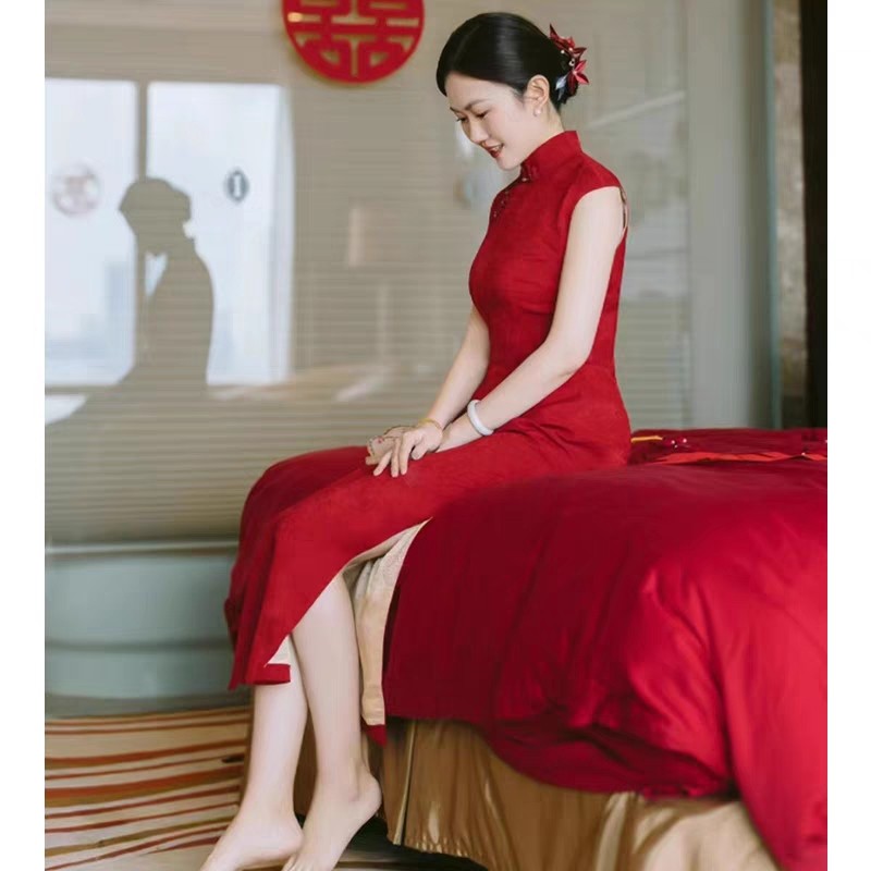 红色旗袍敬酒服2023新款新娘小个子结婚订婚出阁宴礼服新中式无袖