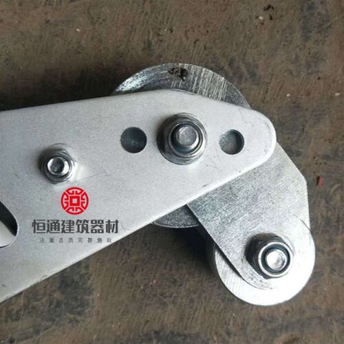 电动吊篮安全锁高空工程施工地LSF30防倾斜630镀锌雄宇通天锁