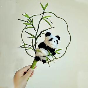 新的可爱和美丽的手工老树高望圆扇捻棒婚礼照片氛围的朋友