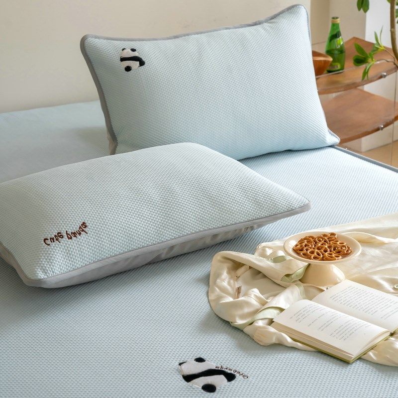 夏季高端凉席纯色刺绣床笠款冰丝席三件套 2025新款可水洗软席子,床上用品,冰丝席,淘宝优惠券,粉丝福利购,淘宝优惠卷