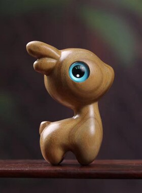 阿根廷绿檀木雕车载鹿手把玩件雕刻家居电视柜装饰工艺礼品摆件