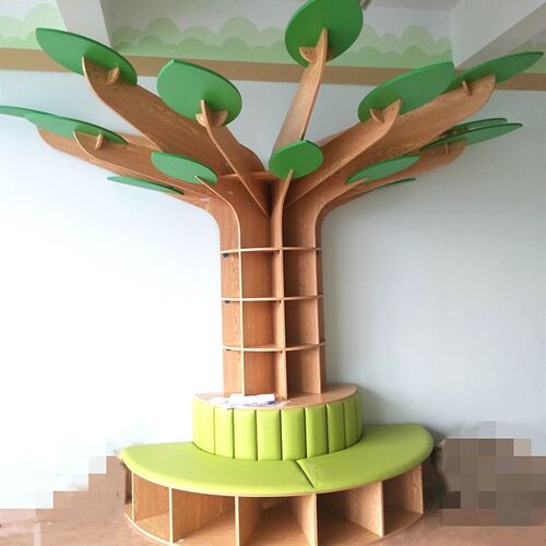 幼儿园学校早教培训大厅区角环创树墙面装饰树书柜亲子阅读角书架