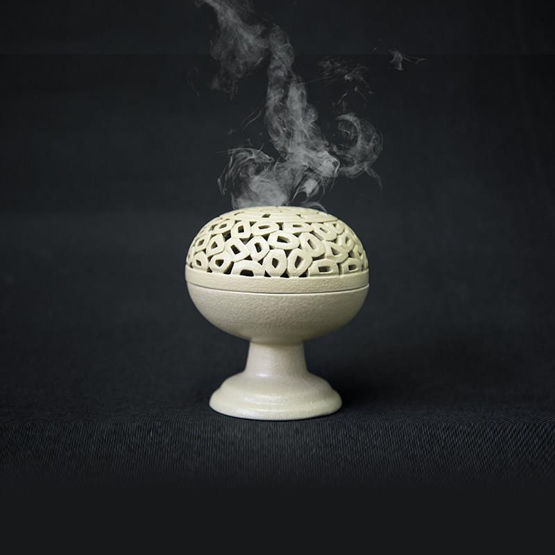 陶瓷镂空带盖子彷古焚香炉茶室佛堂用香薰炉特色摆件