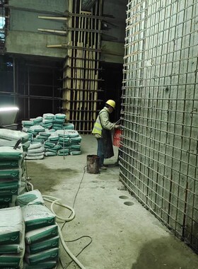 高强度无收缩灌浆料自流平c40c60通用型灌缝设备底座支座桥梁加固