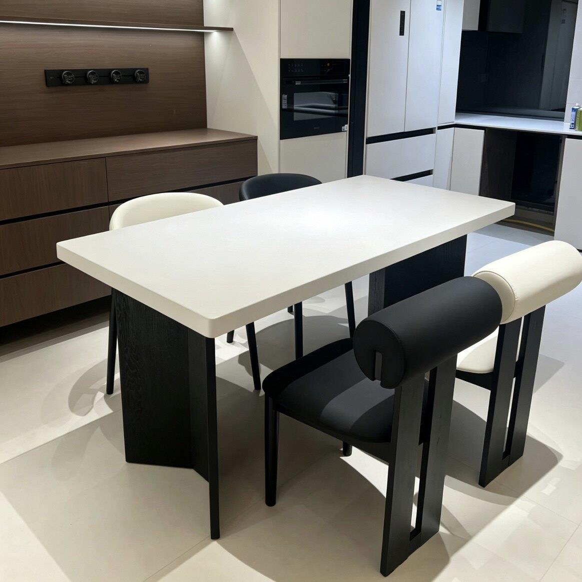 加厚意式极简小户型吃饭桌家用客厅现代简约岩板餐桌轻奢实木桌脚