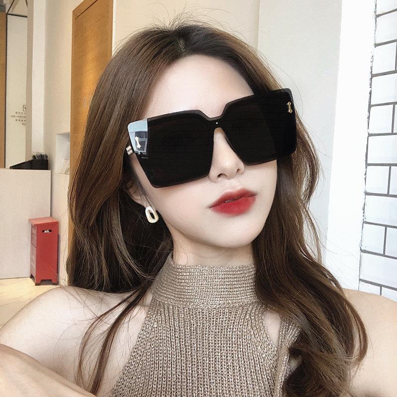 方形超大框太阳眼镜2020新款潮女网红百搭黑色遮脸眼镜偏光开 车