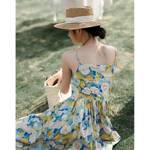 法式吊带裙夏季油画田园度假风海边沙滩裙气质小众碎花连衣裙
