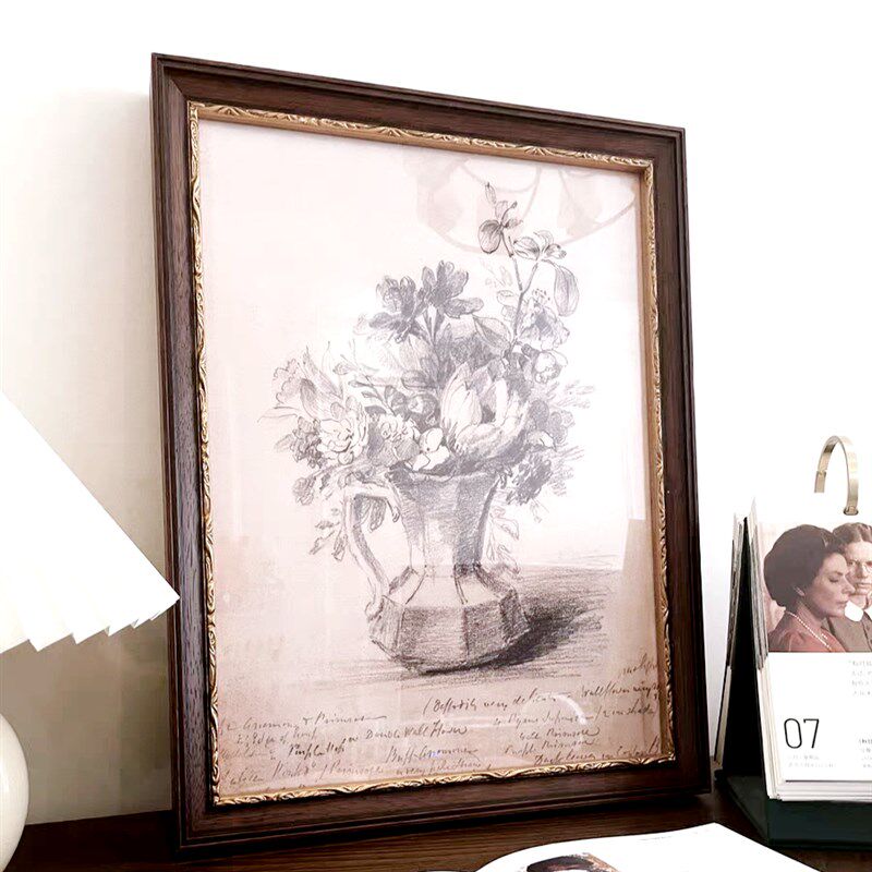 水壶里的花素描瓶花复古装饰画轻奢法式花朵壁画复古小众客厅挂画